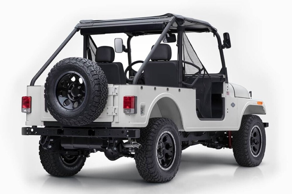 Суд признал, что Mahindra копирует дизайн Jeep. Вон из страны? - «Mahindra»