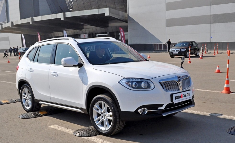 Тест-драйв Brilliance V5: «немецкий» кроссовер из Китая - «Brilliance»