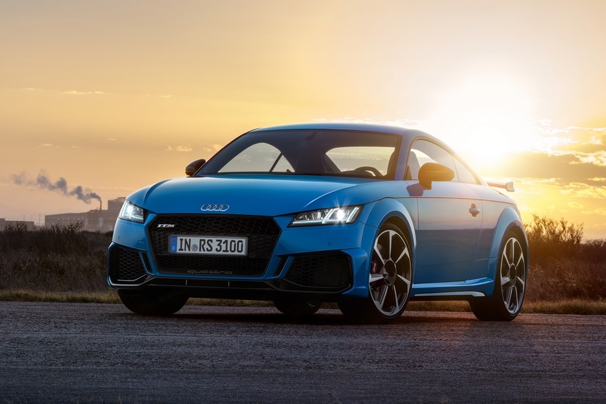 Тихо покинувшая РФ модель Audi незаметно же обновилась: другой декор и прежний мотор - «Audi»