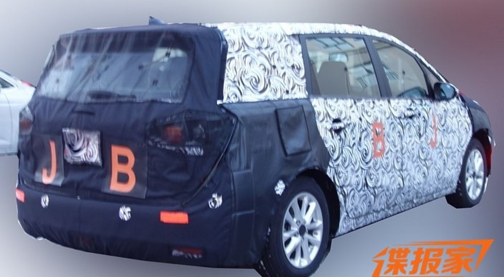 В линейке Buick появится новый минивэн. Первые фото - «Buick»
