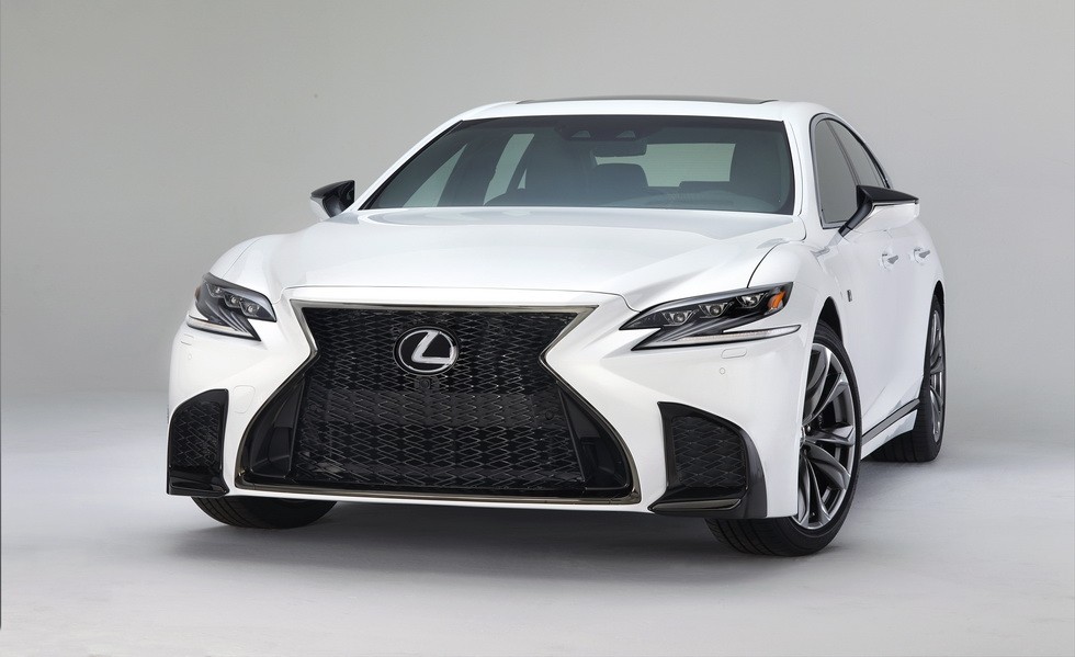 Заряженный Lexus LS F рассекретили в Японии - «Lexus»