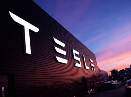 Илон Маск разрешил сотрудникам фирмы Tesla не приходить на работу - «Новостной Автоблогер»