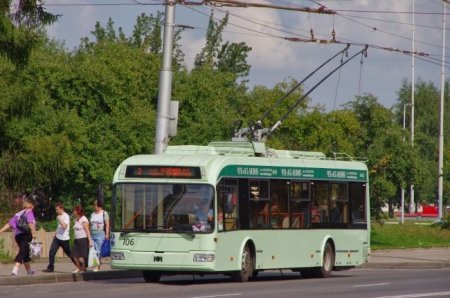 Изучаем ПДД. Каким по очереди пересечет перекресток троллейбус? - «Новостной Автоблогер»