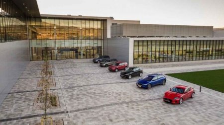 Jaguar Land Rover приостановил производство на заводах в Великобритании - «Новостной Автоблогер»