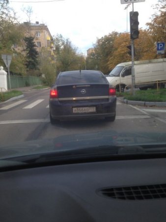 Новый вид мошенничества с кражей автомобильных номеров на светофоре - «Новостной Автоблогер»
