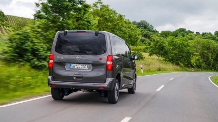 Opel Zafira Life: почему это один из лучших минивэнов для семьи - «Новостной Автоблогер»