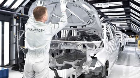 Предприятие Volkswagen в Словакии останавливает работу из-за коронавируса - «Новостной Автоблогер»