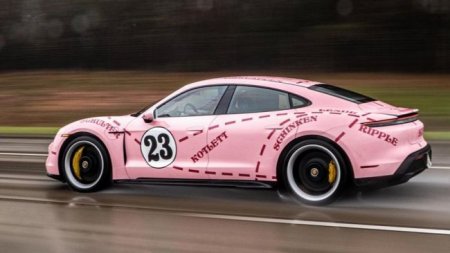 Представлены три электрокара Porsche Taycan в гоночных ливреях - «Новостной Автоблогер»