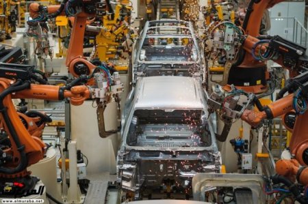 Продажи автомобилей в Китае в феврале упали на 80% - «Новостной Автоблогер»