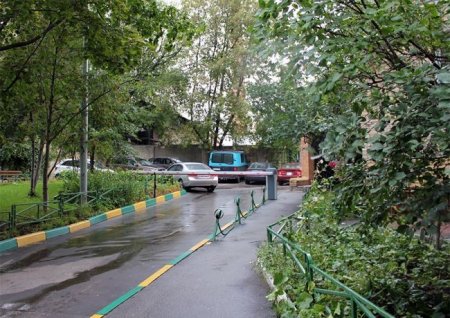 Стоит ли устанавливать шлагбаумы в своих дворах? - «Новостной Автоблогер»