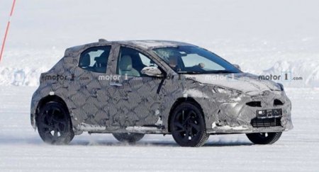 Toyota вывела на тесты загадочный Yaris - «Новостной Автоблогер»