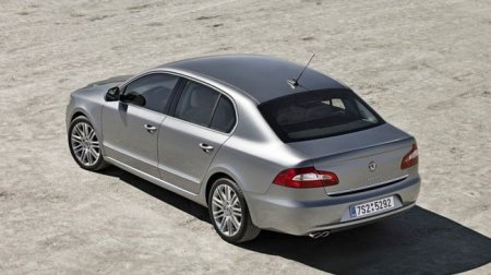 В России Skoda отзывает почти 6 тыс. автомобилей Skoda Superb - «Новостной Автоблогер»