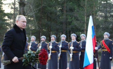 Владимир Путин одобрил наклейки на машинах к Дню Победы - «Новостной Автоблогер»