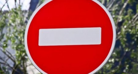 Изучаем ПДД. Временная разметка требует проехать прямо, но впереди знак «кирпич». Как быть? - «Новостной Автоблогер»