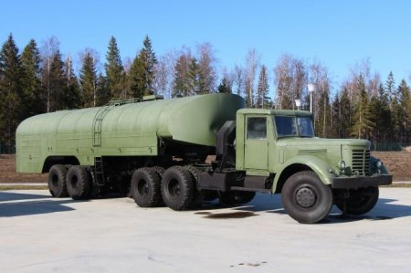 ЯАЗ 210: Советский грузовик с иностранным двигателем - «Новостной Автоблогер»