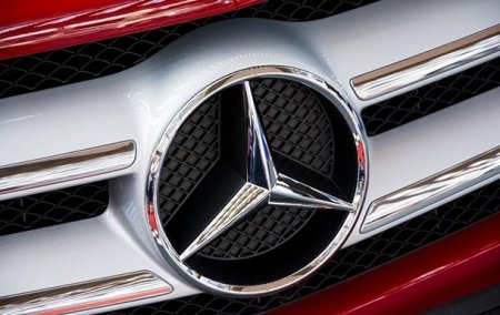Mercedes-Benz изменил логотип из-за коронавируса - «Новостной Автоблогер»