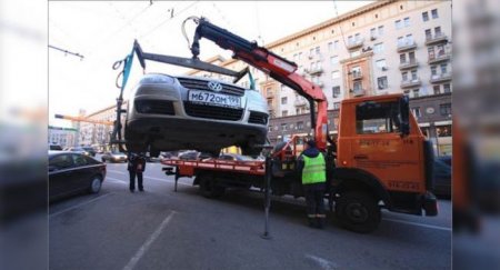 Названы улицы Москвы, на которых чаще всего нарушают правила парковки - «Новостной Автоблогер»