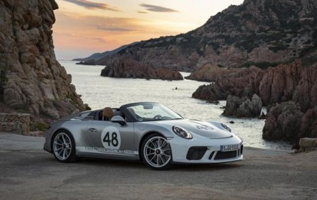 Покупателю Porsche 911 за полмиллиона долларов подарили часы и книгу - «Новостной Автоблогер»