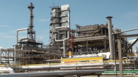 Правительство России запретит импорт дешевого бензина - «Новостной Автоблогер»