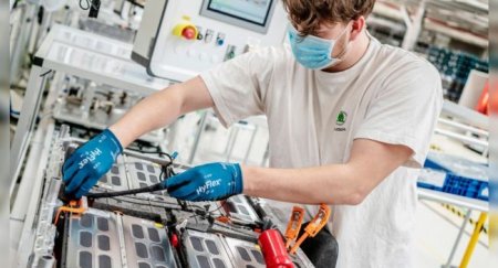 Skoda возобновила производства автомобилей в Чехии - «Новостной Автоблогер»