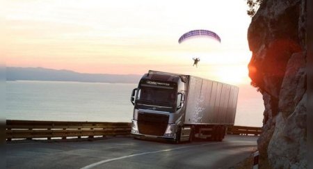 Смелые трюки с грузовыми автомобилями Volvo - «Новостной Автоблогер»