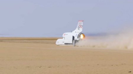 Спидстер Bloodhound LSR разогнался до 1011 км/ч во время тестов - «Новостной Автоблогер»