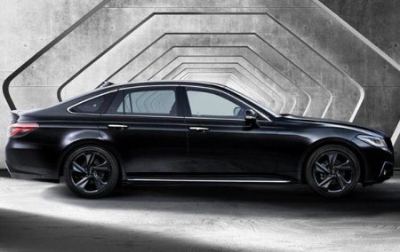 Toyota показала новый Crown к 65-летию модели - «Новостной Автоблогер»