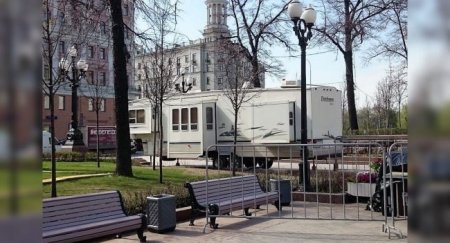 В центре Москвы был замечен гигантский автодом - «Новостной Автоблогер»