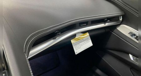 Владельцы новых Corvette взбешены качеством отделки салона - «Новостной Автоблогер»