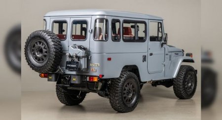 Canepa выставила на продажу версию Toyota FJ40, которую реставрировали целый год - «Новостной Автоблогер»