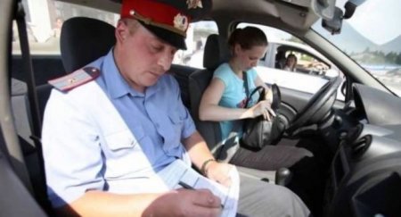 Чего не следует делать, чтобы не привлечь внимание автомобиля ГИБДД, едущего за вами - «Новостной Автоблогер»