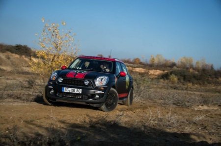 Чемпионы «Дакара» представили тюнинг для MINI Countryman - «Новостной Автоблогер»