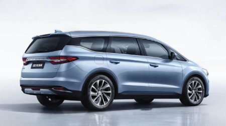 Компания Geely обновила минивэн Geely Jiaji на базе Volvo - «Новостной Автоблогер»
