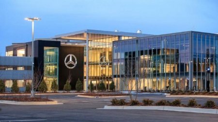 Mercedes-Benz переводит почти всех сотрудников на удаленную работу - «Новостной Автоблогер»