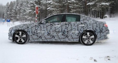На тестах замечен прототип обновленного Mercedes-Benz C-Class - «Новостной Автоблогер»