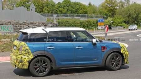 Прототип Mini Countryman тестируют на Нюрбургринге - «Новостной Автоблогер»