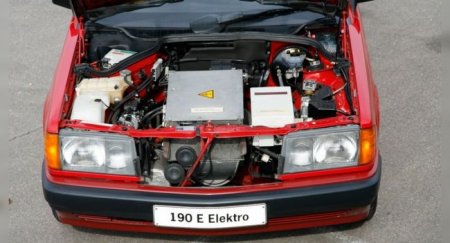 В Сети напомнили об электрокаре Mercedes 190E «Electro» - «Новостной Автоблогер»
