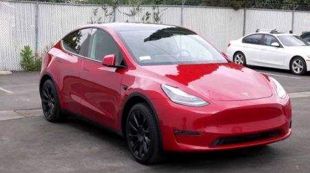 Владельцы Tesla Model Y пожаловались на лакокрасочное покрытие автомобиля - «Новостной Автоблогер»