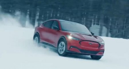 Зимние испытания Ford Mustang Mach-E в скольжениях - «Новостной Автоблогер»