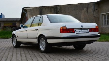 На продажу выставили 28-летний седан BMW 7-серии почти без пробега - «Новостной Автоблогер»