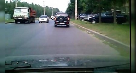 Надо обогнать, но нет разметки. Действия водителя в подобной ситуации - «Новостной Автоблогер»