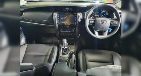 Обновленный внедорожник Toyota Fortuner появился у дилеров - «Новостной Автоблогер»