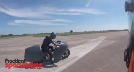 Переделанный Suzuki Hayabusa обогнал гоночный спортбайк - «Новостной Автоблогер»