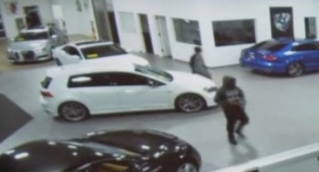 Угонщики использовали версию Bentley Continental GT в качестве тарана - «Новостной Автоблогер»