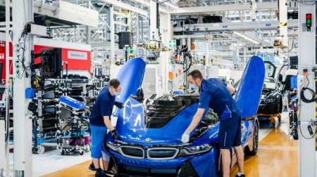 Уход с конвейера BMW i8 отметили уникальными моделями - «Новостной Автоблогер»