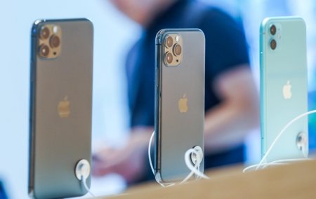 В Китае сгорел грузовик с тысячами iPhone - «Новостной Автоблогер»