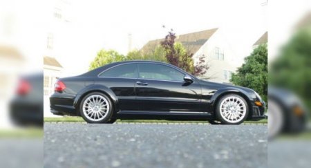 В сети показали редкий Mercedes-Benz CLK 63 AMG в идеальном состоянии, таких всего 500 экземпляров - «Новостной Автоблогер»