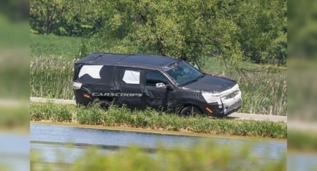 Внедорожник Jeep застрял на обочине во время теста - «Новостной Автоблогер»