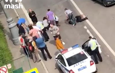 Опубликован момент перестрелки водителя с полицией. 18+ - «ГИБДД»