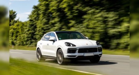 Байкер вызвал Porsche на гонку, но не проехал и пяти метров - «Новостной Автоблогер»